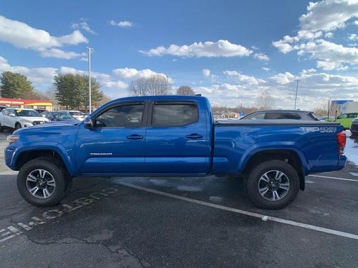 2017 Toyota Tacoma TRD Sport