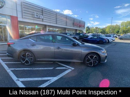 Gun Metallic 2024 Nissan Altima 2.5 SR