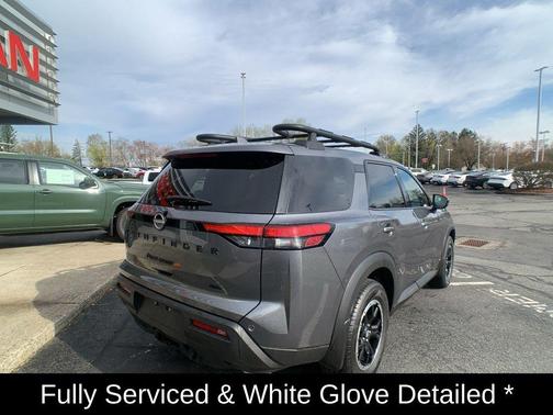 Gun Metallic 2024 Nissan Pathfinder Rock Creek