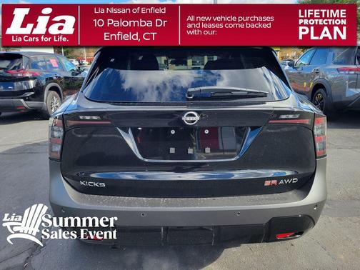 Super Black 2026 Nissan Kicks SR