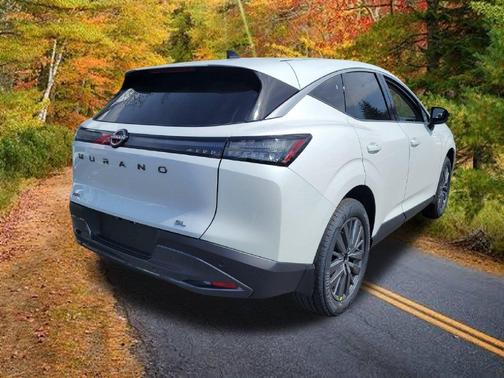 Everest White P 2026 Nissan Murano SL