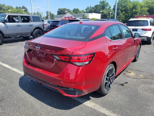 2025 Nissan Sentra SR