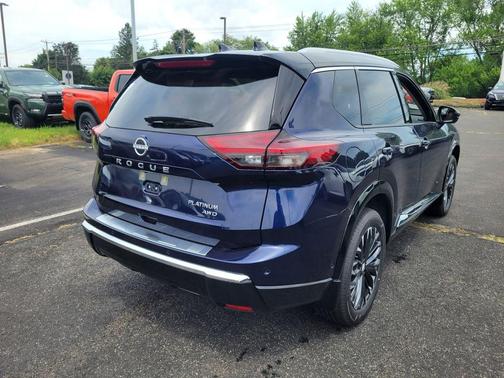 2025 Nissan Rogue Platinum
