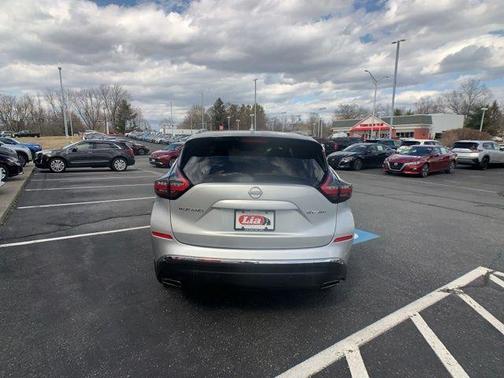 2023 Nissan Murano SV