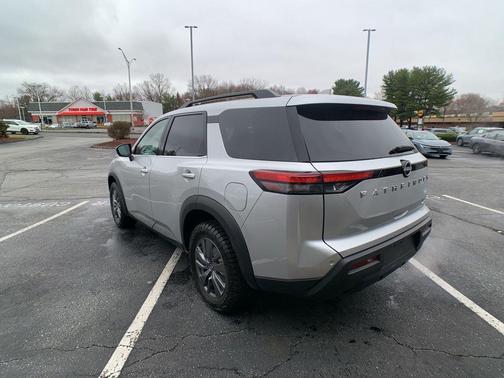 Brilliant Silver Metallic 2025 Nissan Pathfinder SV