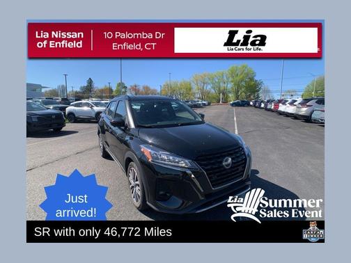 Super Black 2024 Nissan Kicks SR