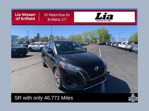 Super Black 2024 Nissan Kicks SR