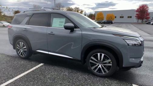 2025 Nissan Pathfinder Platinum