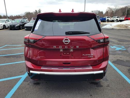 2025 Nissan Rogue Platinum