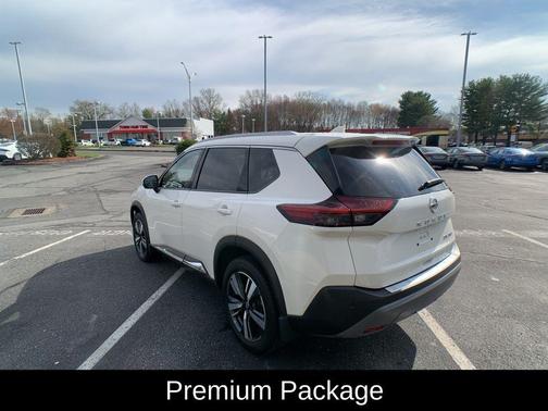 White 2021 Nissan Rogue SL