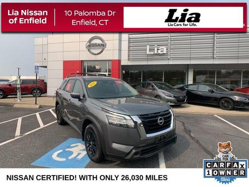 2022 Nissan Pathfinder SV