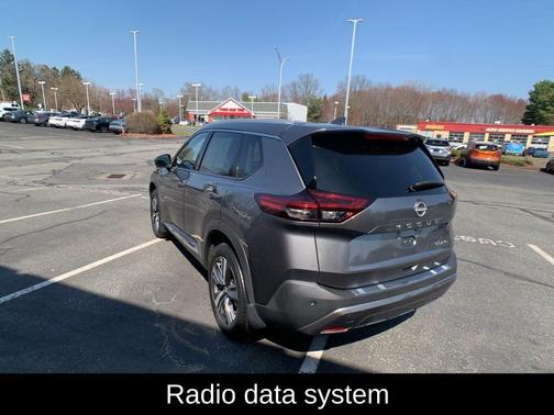 Gun Metallic 2023 Nissan Rogue SL