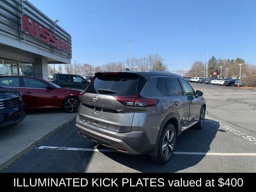 Gun Metallic 2023 Nissan Rogue SL