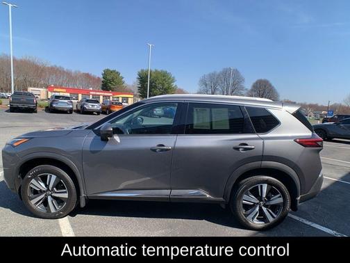 Gun Metallic 2023 Nissan Rogue SL
