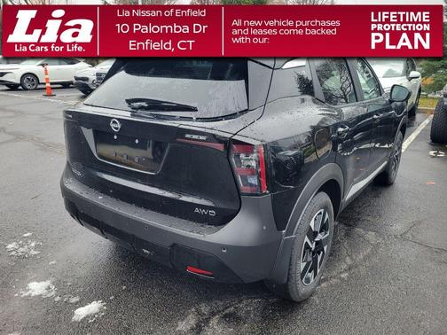 Super Black 2026 Nissan Kicks SV