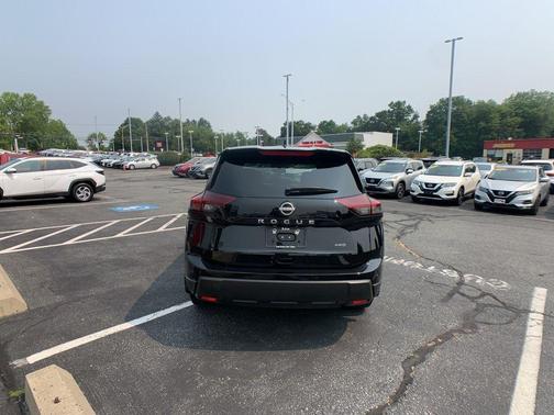 2024 Nissan Rogue S