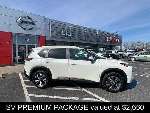 2022 Nissan Rogue SV