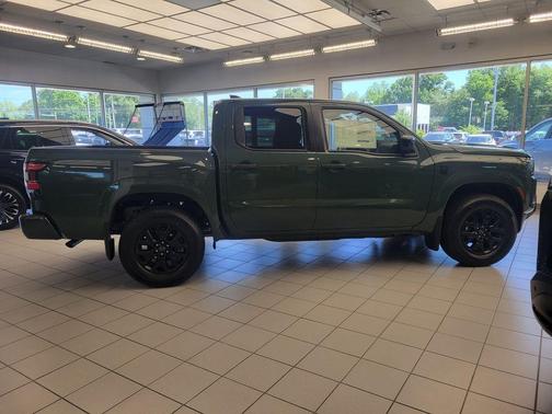 Green 2026 Nissan Frontier SV