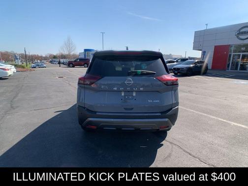 Boulder Gray Pearl 2023 Nissan Rogue SL
