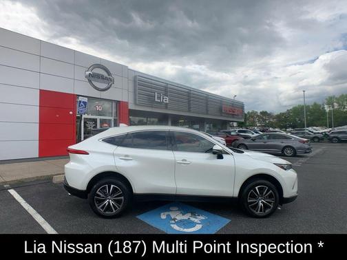 2022 Toyota Venza LE