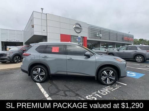 2024 Nissan Rogue SL
