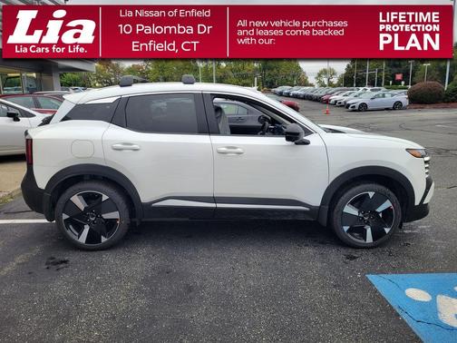 Aspen White Tri 2026 Nissan Kicks SR