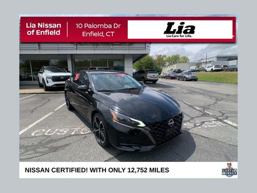 Black 2023 Nissan Altima 2.5 SR