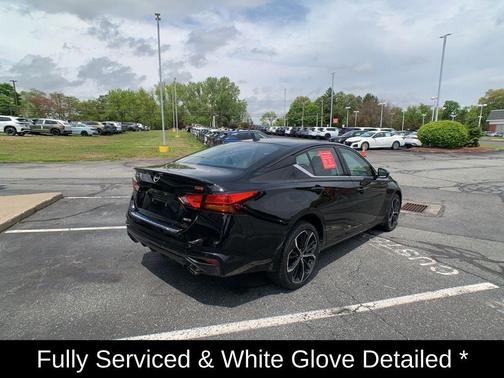 Black 2023 Nissan Altima 2.5 SR