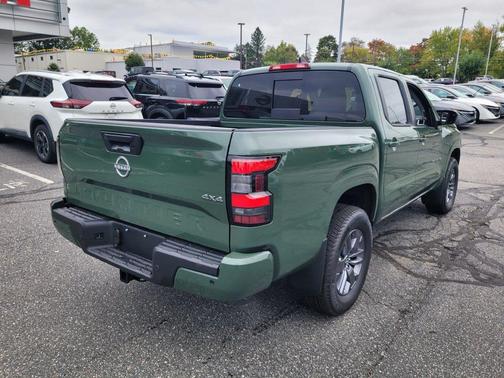6 2027 Nissan Frontier SV