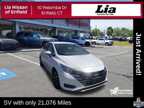 Aspen White 2024 Nissan Versa 1.6 SV