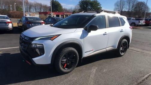 2025 Nissan Rogue Rock Creek