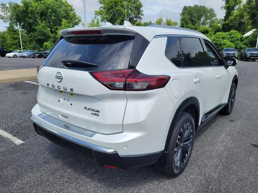 2025 Nissan Rogue Platinum