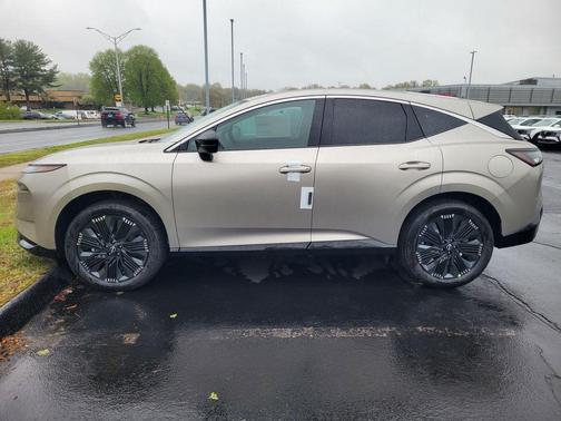 Champagne Silve 2026 Nissan Murano Platinum