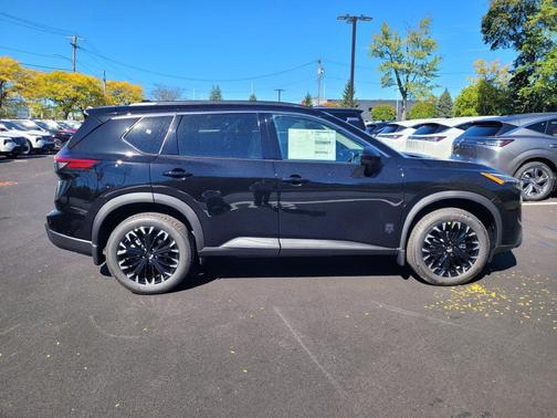Dark 2027 Nissan Rogue