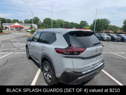 2022 Nissan Rogue SL