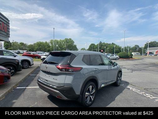 2022 Nissan Rogue SL