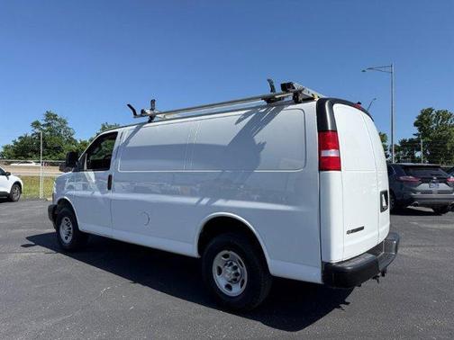Summit White 2022 Chevrolet Express 2500 Work Van