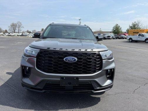 Carbonized Gray Metallic 2025 Ford Explorer ST-Line