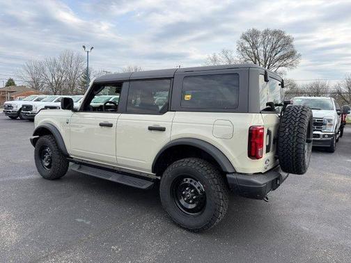 Desert Sand 2026 Ford Bronco Big Bend