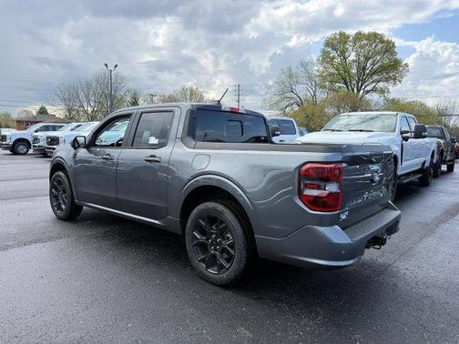 Carbonized Gray Metallic 2026 Ford Maverick Lobo High