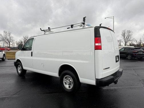 2022 Chevrolet Express 2500 Work Van