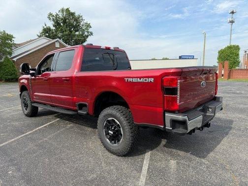 2025 Ford F-350 Lariat Super Duty