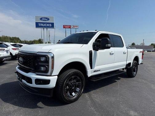 Oxford White 2024 Ford F-250 Lariat