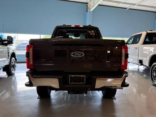 2025 Ford F-350 Lariat Super Duty
