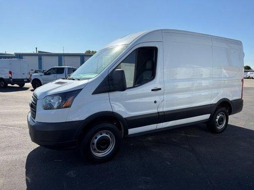 2018 Ford Transit-250 130 WB Medium Roof Cargo