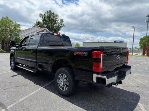 2025 Ford F-350 Lariat Super Duty