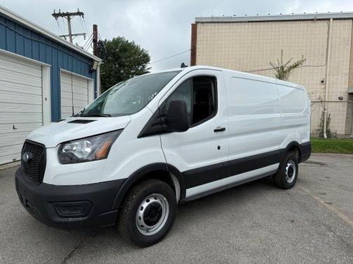 2025 Ford Transit-250 T250