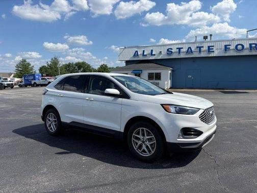 White 2023 Ford Edge SEL