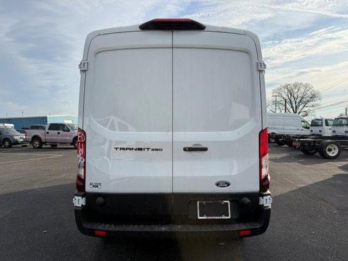 2026 Ford Transit-250 148 WB Medium Roof Cargo