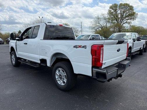 Oxford White 2026 Ford F-250 XLT